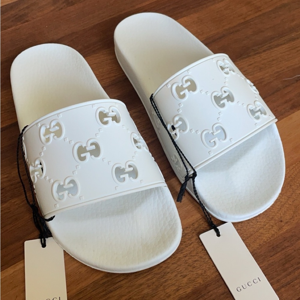 Authentic Gucci Pool Slides Interlocking G Design